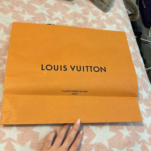 Louis Vuitton shopping bag - Picture 5 of 8